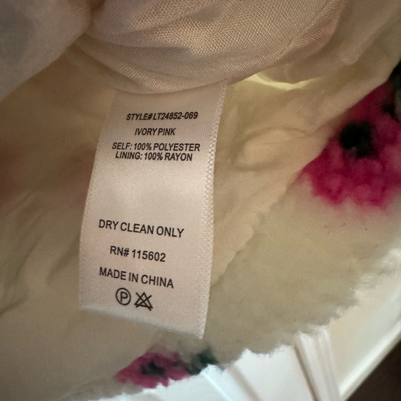 VICI Floral Cropped Sherpa Quarter Zip Pullover Size Small - Picture 6 of 6